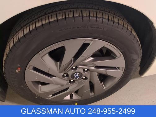 Crystal White Pearl 2023 Subaru Legacy Sport