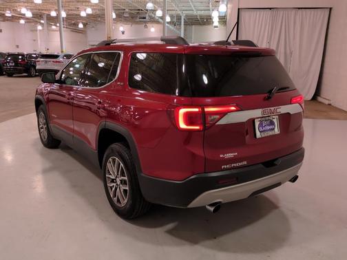 2019 GMC Acadia SLE-2
