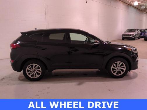 2017 Hyundai TUCSON SE Plus