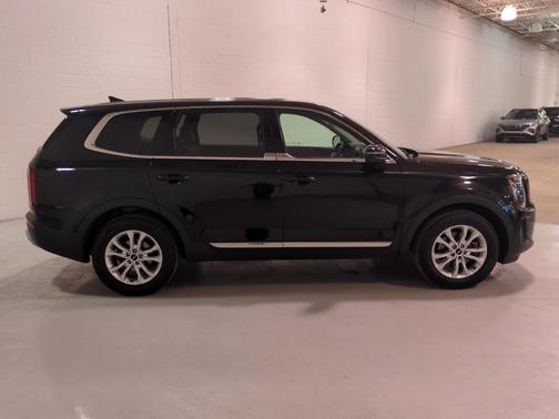2022 Kia Telluride LX