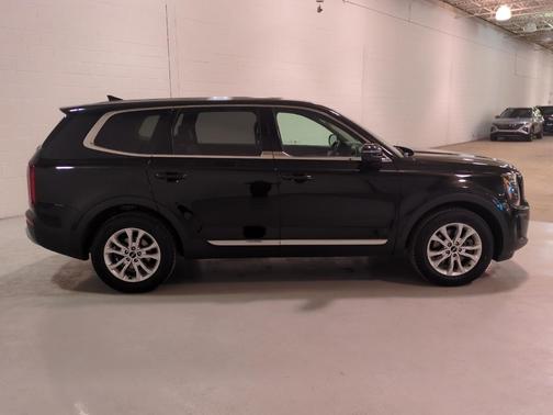 2022 Kia Telluride LX