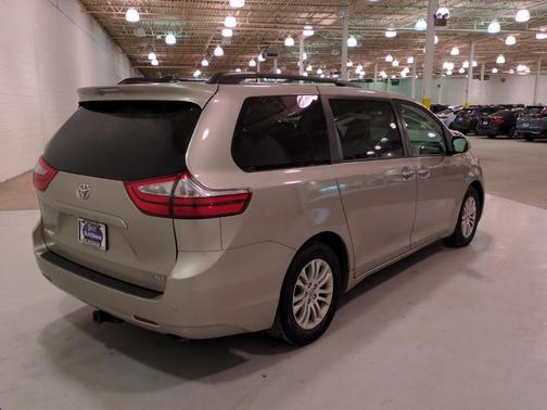 2017 Toyota Sienna L
