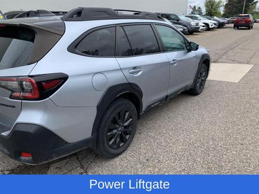 Ice Silver Metallic 2023 Subaru Outback Onyx Edition