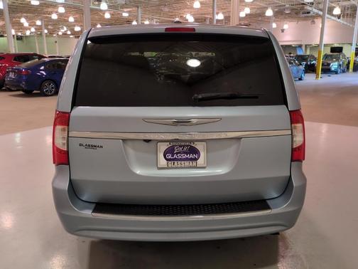 2012 Chrysler Town & Country Touring
