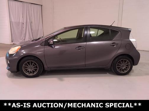 2013 Toyota Prius c Two