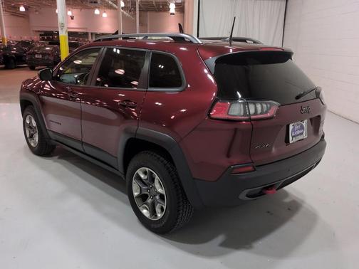 Velvet Red Pearlcoat 2019 Jeep Cherokee Trailhawk