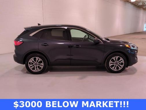 2022 Ford Escape SEL
