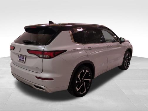 2024 Mitsubishi Outlander SEL