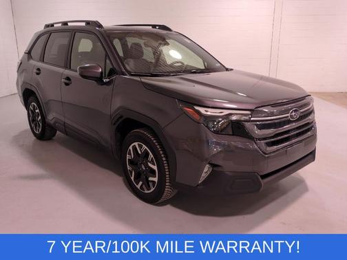 Magnetite Gray Metallic 2025 Subaru Forester Premium
