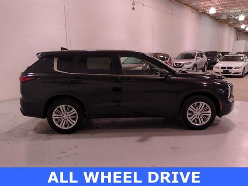 2024 Mitsubishi Outlander ES