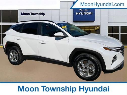 White 2023 Hyundai TUCSON SEL