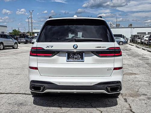 2024 BMW X7 xDrive40i