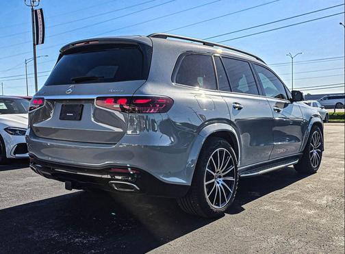 MANUFAKTUR Alpine Grey 2024 Mercedes-Benz GLS 580 4MATIC