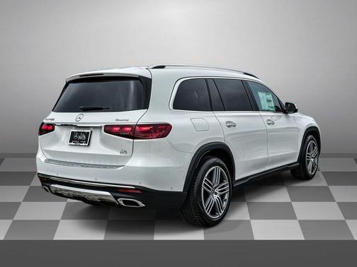 2026 Mercedes-Benz GLS 450 4MATIC