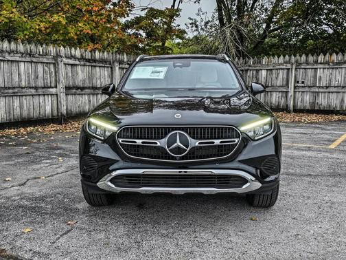 2026 Mercedes-Benz GLC 300 4MATIC