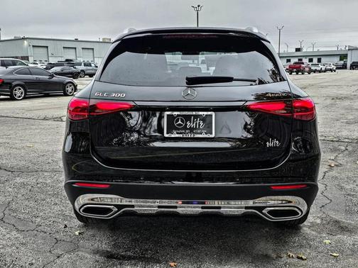 2026 Mercedes-Benz GLC 300 4MATIC