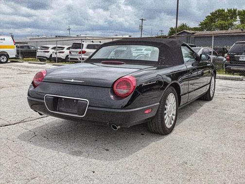 2004 Ford Thunderbird Base