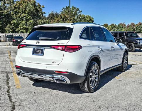 2026 Mercedes-Benz GLC 300 4MATIC