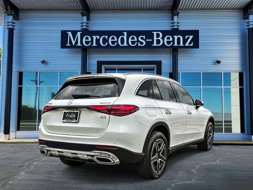 Polar White 2026 Mercedes-Benz GLC 300 4MATIC