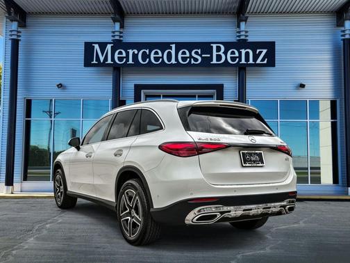 Polar White 2026 Mercedes-Benz GLC 300 4MATIC