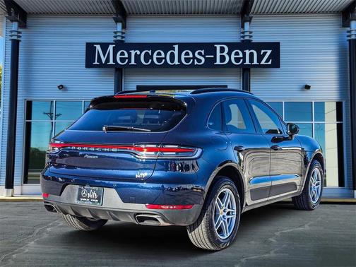 2021 Porsche Macan Base