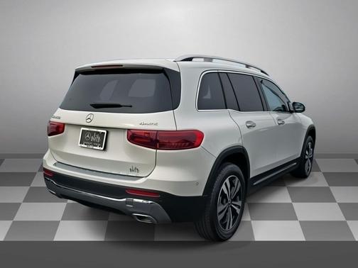 2025 Mercedes-Benz GLB 250 4MATIC