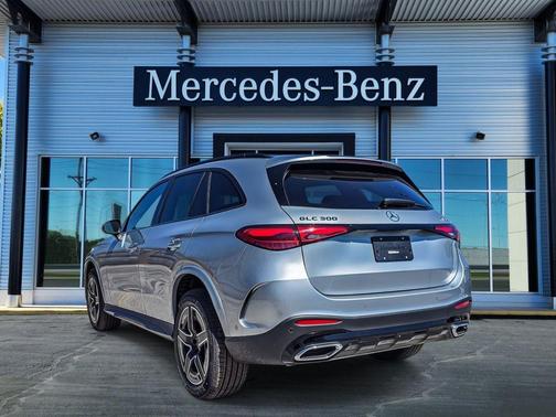 Cirrus Silver 2026 Mercedes-Benz GLC 300 4MATIC