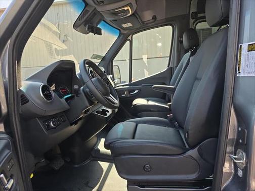 2024 Mercedes-Benz Sprinter 2500 Standard Roof