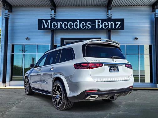 2026 Mercedes-Benz GLS 580 4MATIC