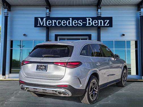 2025 Mercedes-Benz GLC 350e Base