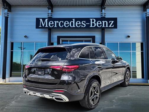 2025 Mercedes-Benz GLC 350e Base