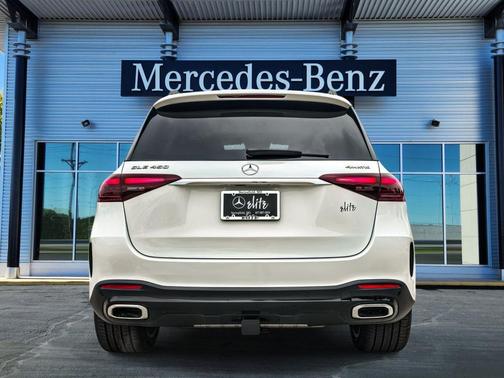 Polar White 2026 Mercedes-Benz GLE 450 4MATIC