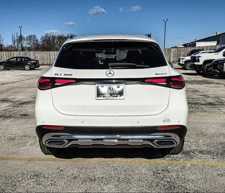 2025 Mercedes-Benz GLC 300 4MATIC