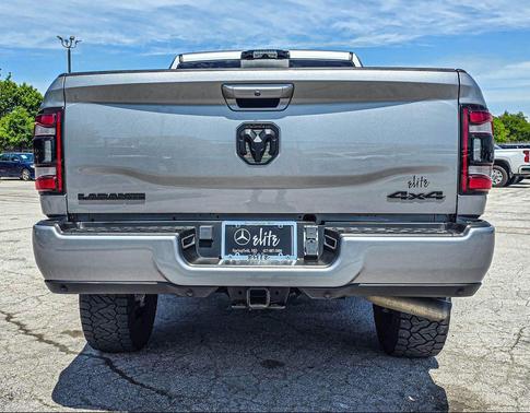 Billet Silver Metallic Clearcoat 2022 RAM 2500 Laramie Crew Cab 4x4 6'4' Box