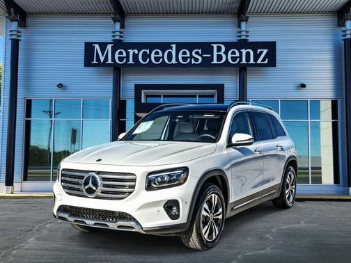 Polar White 2026 Mercedes-Benz GLB 250 4MATIC