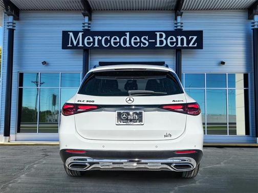 2026 Mercedes-Benz GLC 300 4MATIC