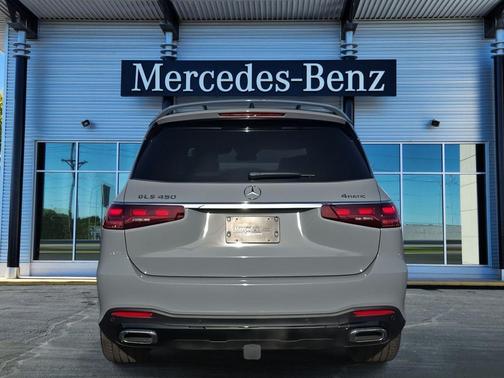 MANUFAKTUR Alpine Grey 2026 Mercedes-Benz GLS 450 4MATIC