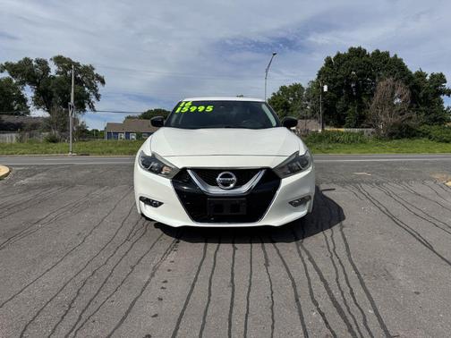 WHITE 2016 Nissan Maxima 3.5 S