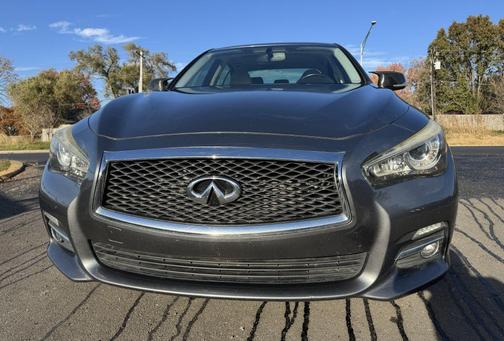 2015 INFINITI Q50 Premium