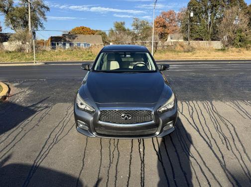 2015 INFINITI Q50 Premium