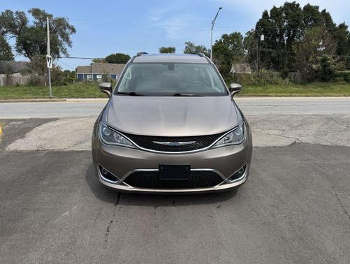 2018 Chrysler Pacifica Touring-L