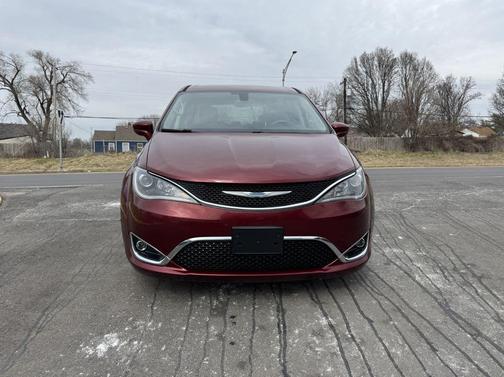 RED 2018 Chrysler Pacifica Touring Plus