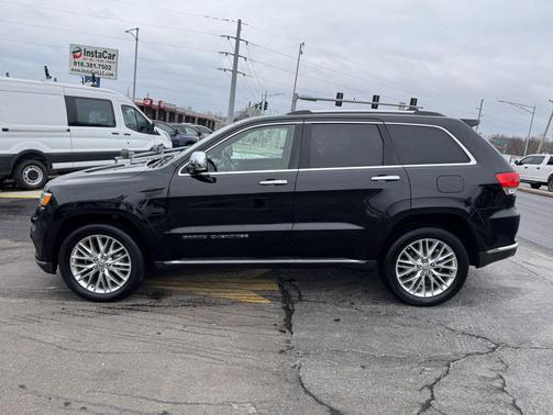 2017 Jeep Grand Cherokee Summit