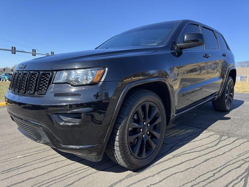 2017 Jeep Grand Cherokee Altitude