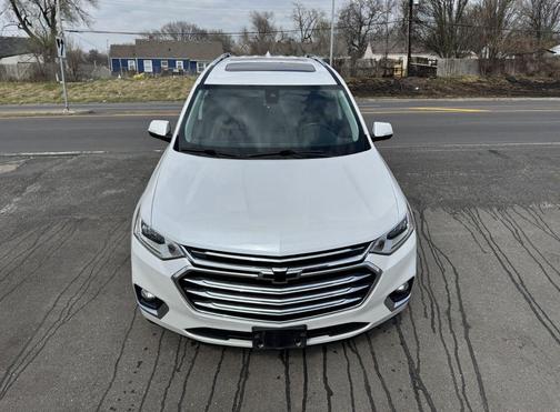 WHITE 2019 Chevrolet Traverse High Country