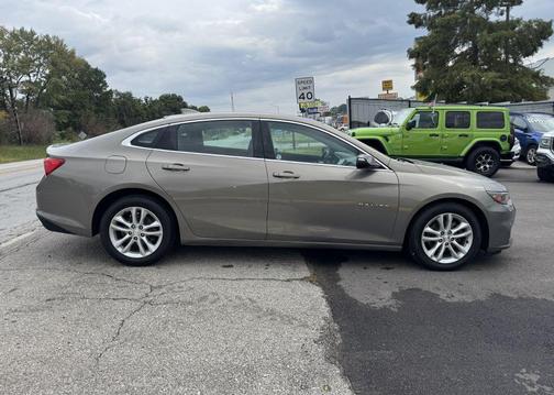 2017 Chevrolet Malibu 1LT