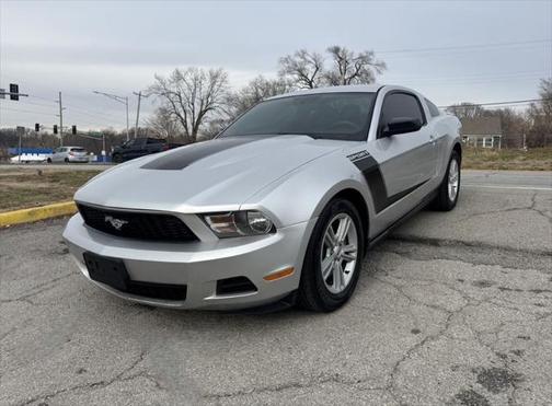 2012 Ford Mustang V6
