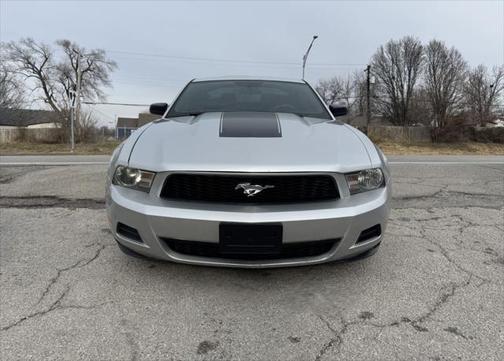 2012 Ford Mustang V6