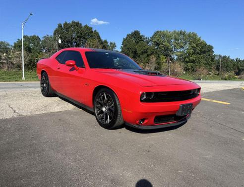 2016 Dodge Challenger R/T Plus