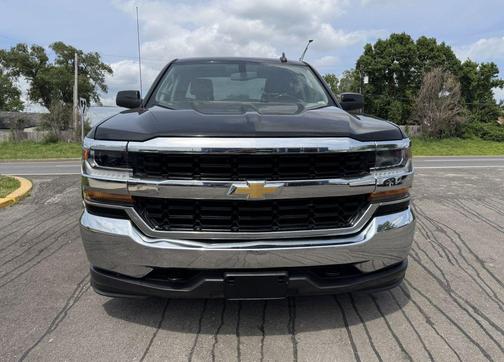 Black 2018 Chevrolet Silverado 1500 1LT